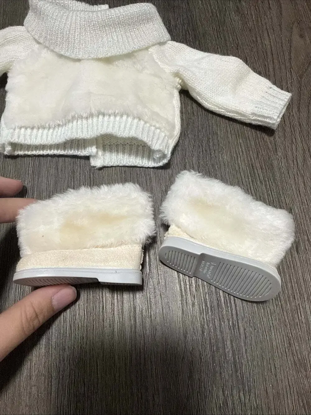 American Girl Doll Enchanting Winter Outfit sweater  Headband & Shoes RETIRED